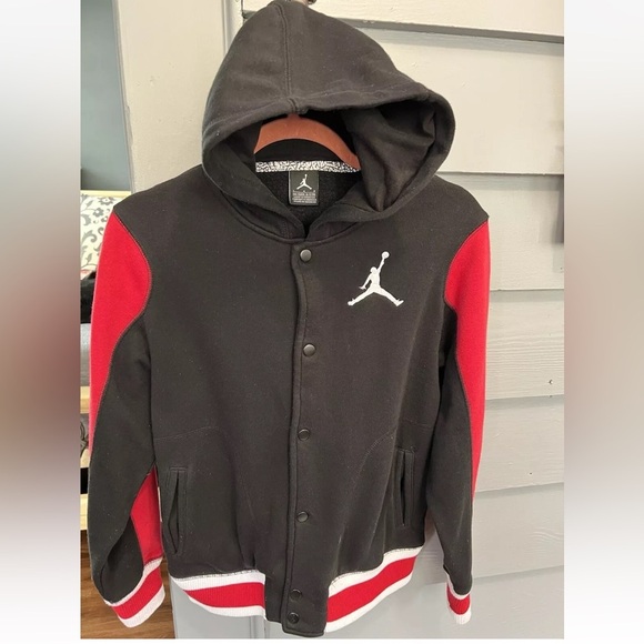 Air Jordan Boys Varsity Jacket Size  L/G Red Colorblock Logo Snap Hooded Pockets - Picture 2 of 11
